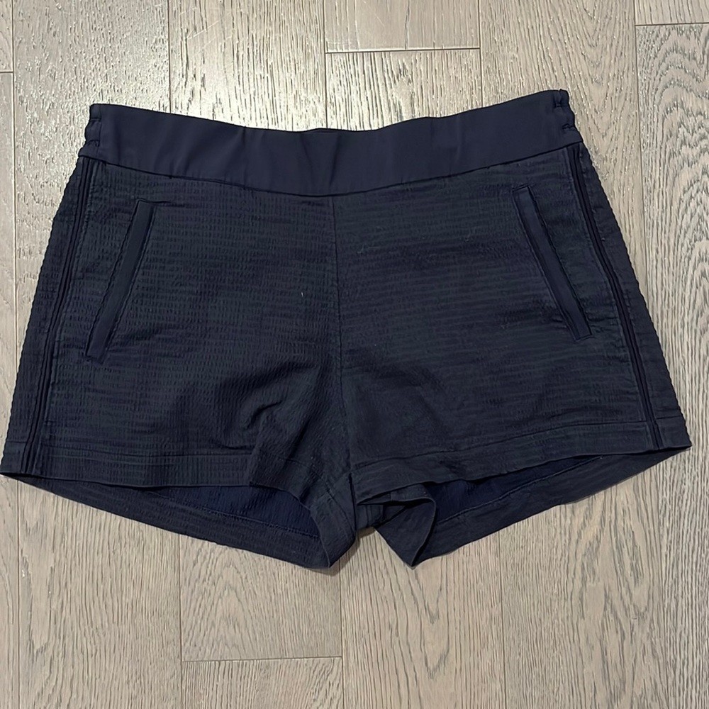 Lululemon casual short with pockets
